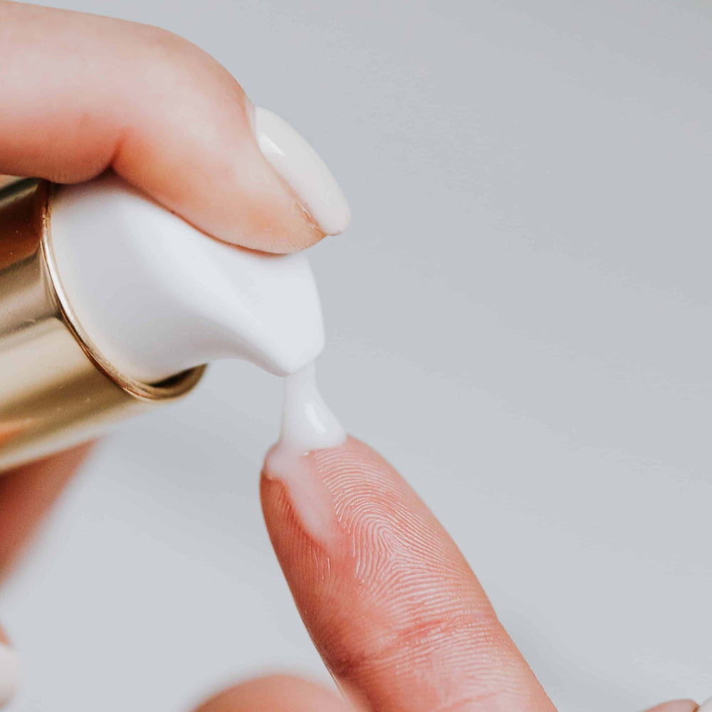 Retinol vs. Bakuchiol in Skincare: Choosing the Right Ingredient for You - LILIXIR - SKINCARE SCIENCE