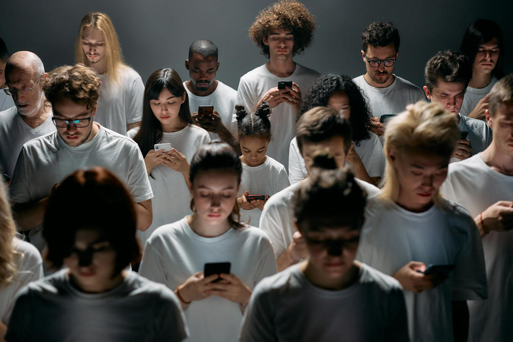 Digital Fatigue and the Skin: Restoring Balance in a Screen-Saturated World