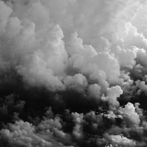 How does environmental pollution affect your skin? What can you do about it? - LILIXIR - SKINCARE SCIENCE