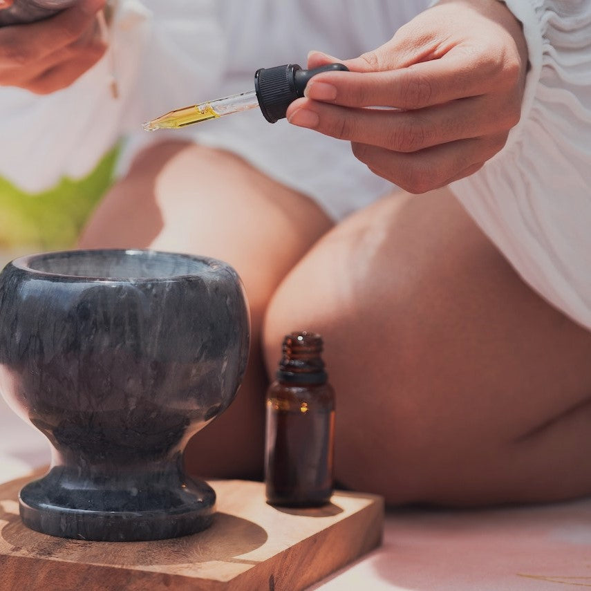 Why Using Undiluted Essential Oils Is a Risk You Shouldn't Take - LILIXIR - SKINCARE SCIENCE