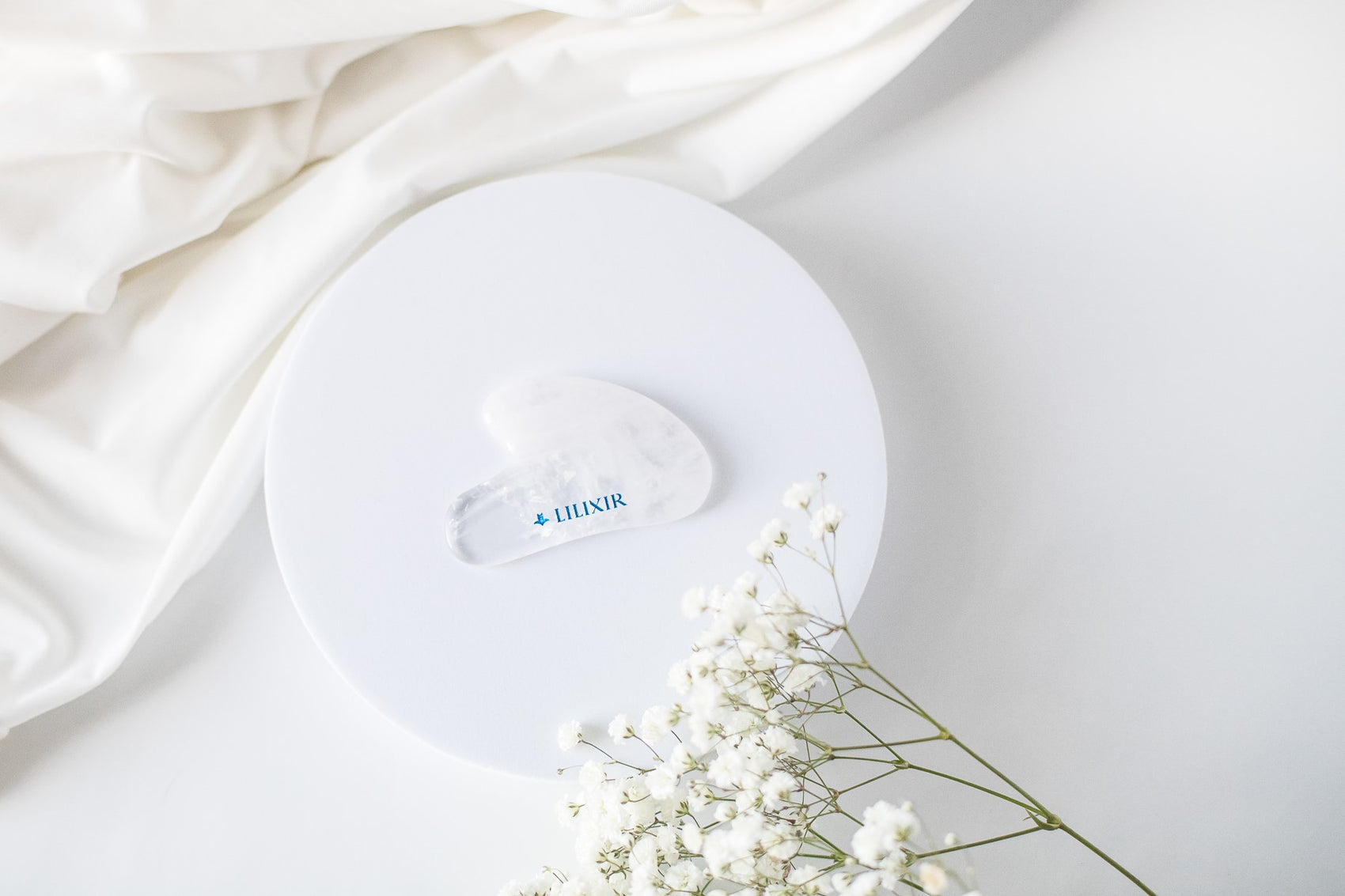 LILIXIR White Crystal Gua Sha - Acupressure Tool - LILIXIR