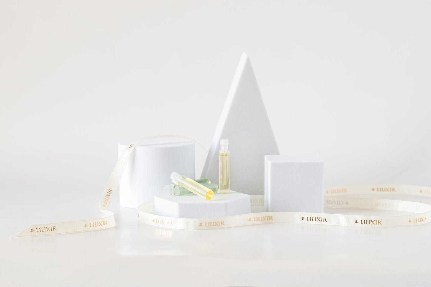 Free Sample LILIXIR Ageless Day Serum - LILIXIR
