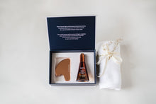 Cargar imagen en el visor de la galería, LILIXIR Ageless Day Serum and Golden Stainless Steel Gua Sha set offers a range of skincare benefits that target multiple concerns
