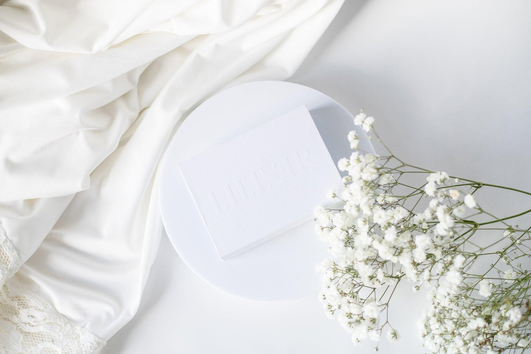 LILIXIR White Crystal Gua Sha - Acupressure Tool - LILIXIR